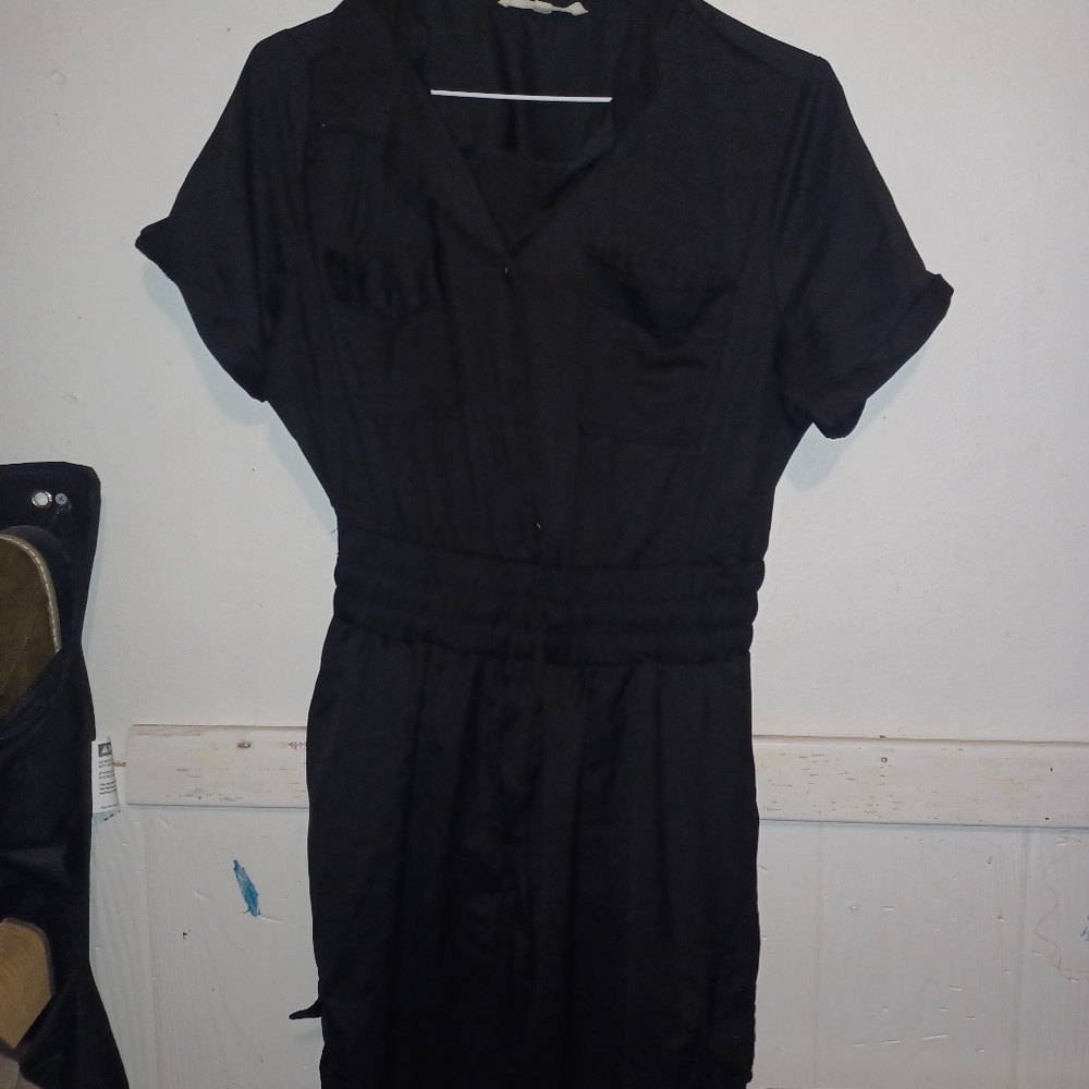 Clothes - Picture 9 of 16